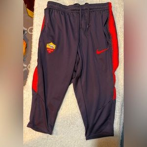 Nike AS Roma 2018/19 Warm-Up Kit 3/4 Length Dry-Fit Pants - Men Size Medium